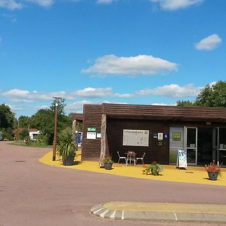 Onlycamp Le Pont Romain Yvré-lʼÉvêque Εξωτερικό φωτογραφία